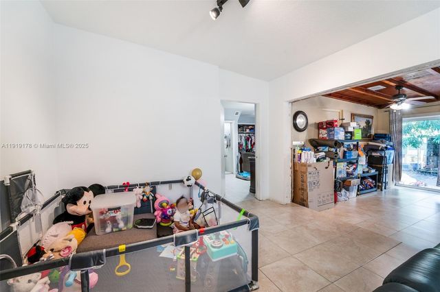 2840 NW 4th St, Miami, FL 33125