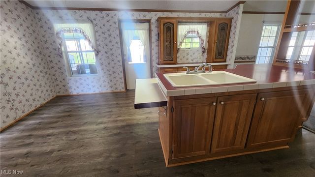 67 E King Street, Zanesville, OH 43701