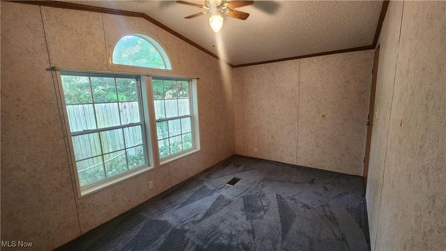 67 E King Street, Zanesville, OH 43701