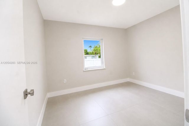 6410 SW 17th St, West Miami, FL 33155