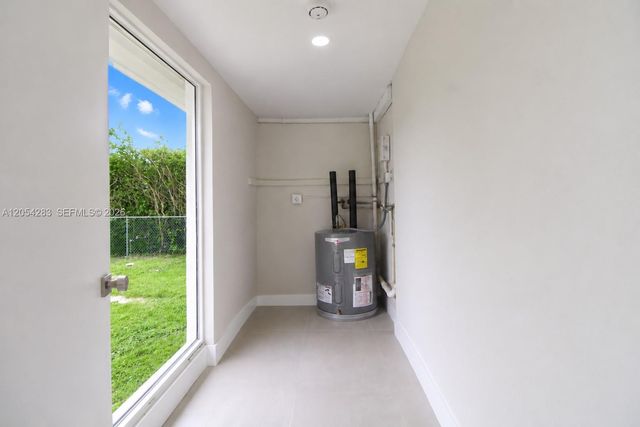 6410 SW 17th St, West Miami, FL 33155