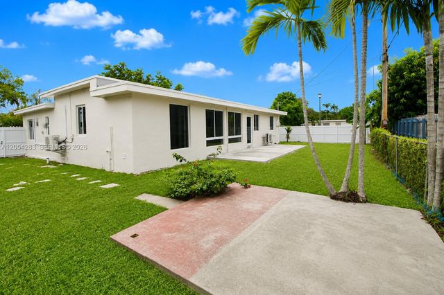 6410 SW 17th St, West Miami, FL 33155