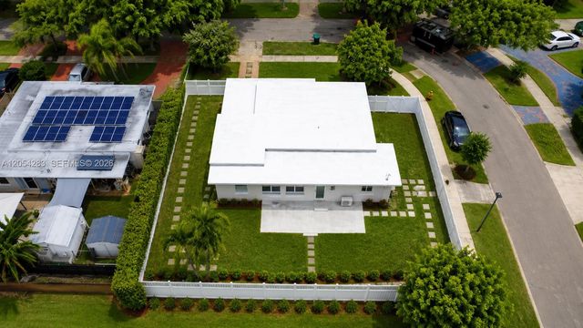 6410 SW 17th St, West Miami, FL 33155