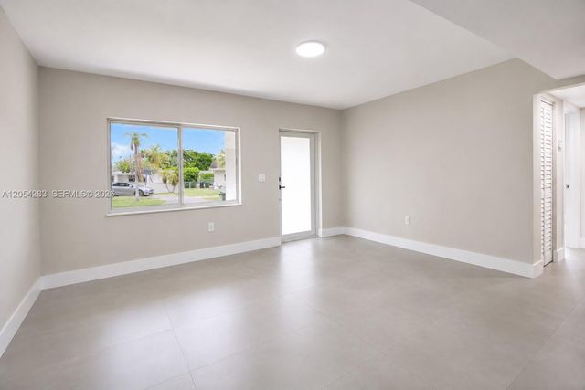 6410 SW 17th St, West Miami, FL 33155