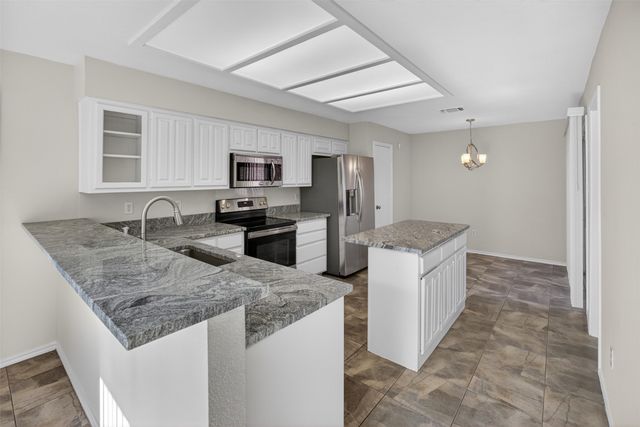 1009 Mccoy Drive, Irving, TX 75062