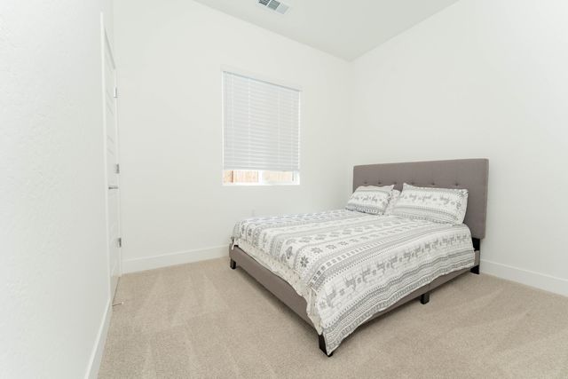 3811 N Santa Fe Street, Visalia, CA 93292