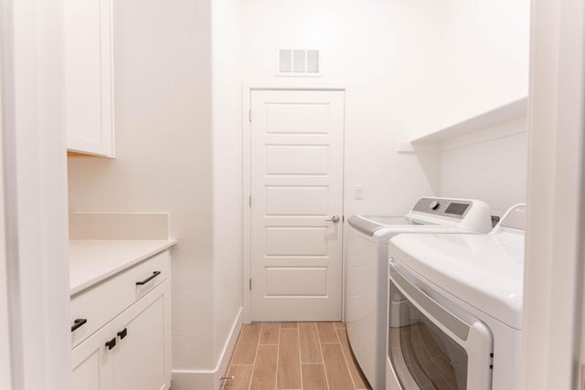 3811 N Santa Fe Street, Visalia, CA 93292