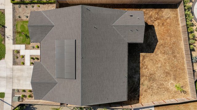 3811 N Santa Fe Street, Visalia, CA 93292