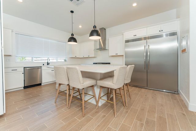 3811 N Santa Fe Street, Visalia, CA 93292