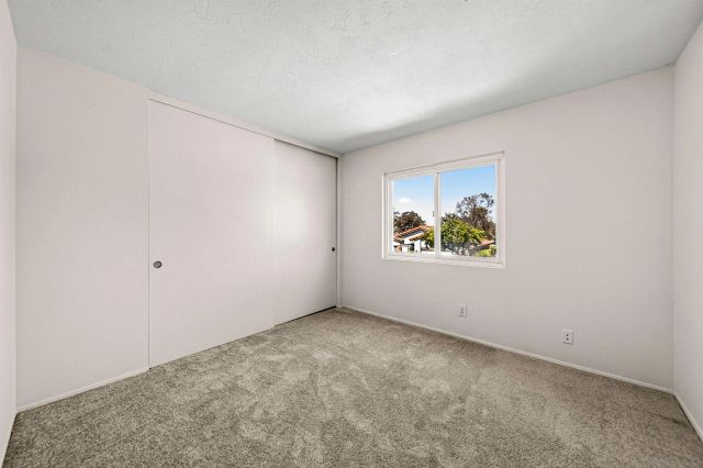 2944 Cottingham St, Oceanside, CA 92054