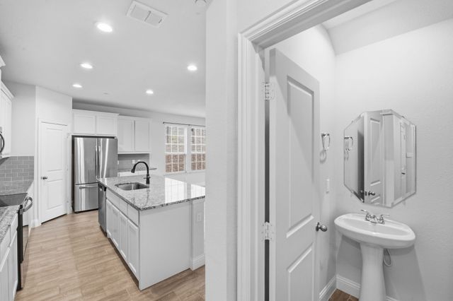 5960 Bursey Road, Watauga, TX 76148