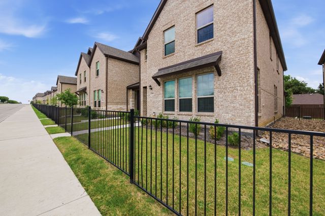 5960 Bursey Road, Watauga, TX 76148