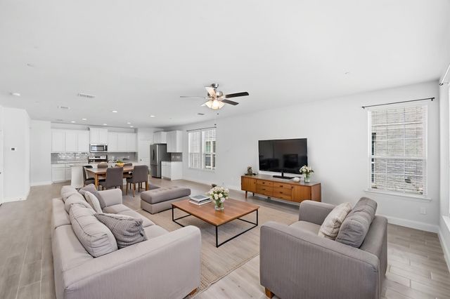 5960 Bursey Road, Watauga, TX 76148