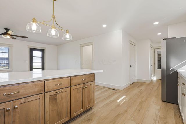 944 Fieldson Drive, Heath, OH 43056