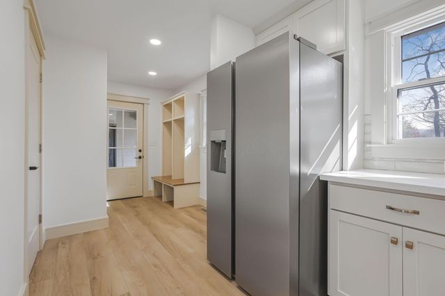 944 Fieldson Drive, Heath, OH 43056