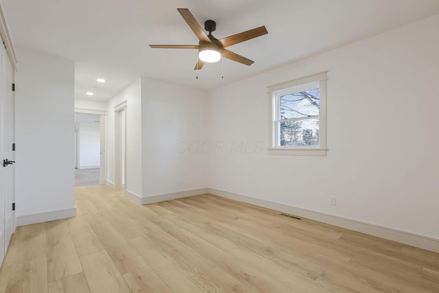 944 Fieldson Drive, Heath, OH 43056