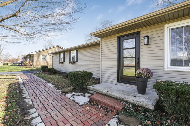 944 Fieldson Drive, Heath, OH 43056