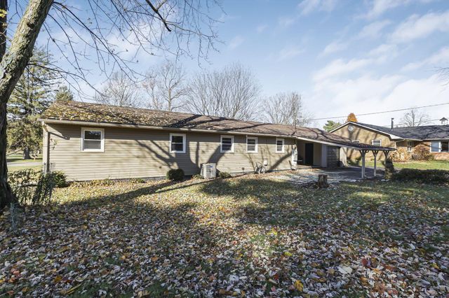 944 Fieldson Drive, Heath, OH 43056
