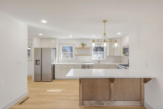 944 Fieldson Drive, Heath, OH 43056