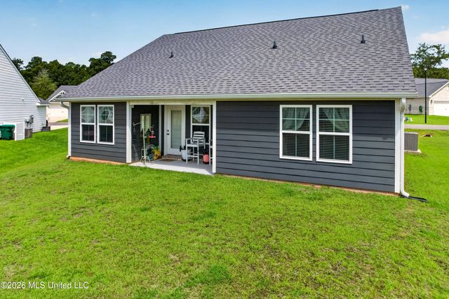 85062 Pohaku Drive, Diamondhead, MS 39525