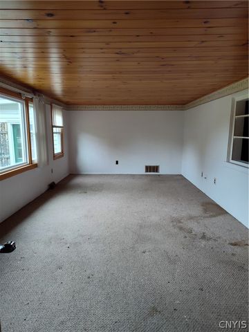 160 County Route 23, Constantia, NY 13044