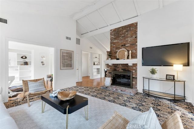 17716 Nordhoff Street, Northridge, CA 91325