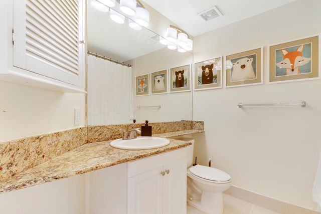630 S Sapodilla Avenue S 411, West Palm Beach, FL 33401