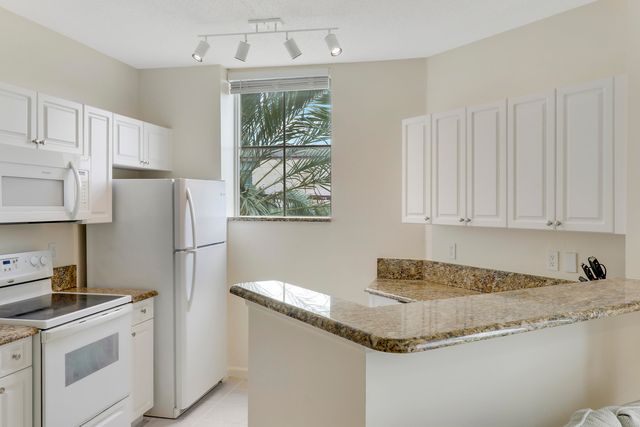 630 S Sapodilla Avenue S 411, West Palm Beach, FL 33401