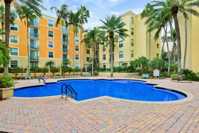 630 S Sapodilla Avenue S 411, West Palm Beach, FL 33401