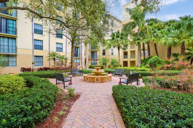 630 S Sapodilla Avenue S 411, West Palm Beach, FL 33401