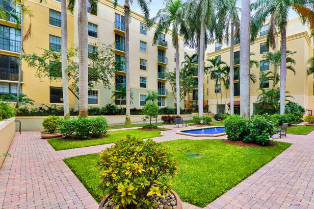 630 S Sapodilla Avenue S 411, West Palm Beach, FL 33401
