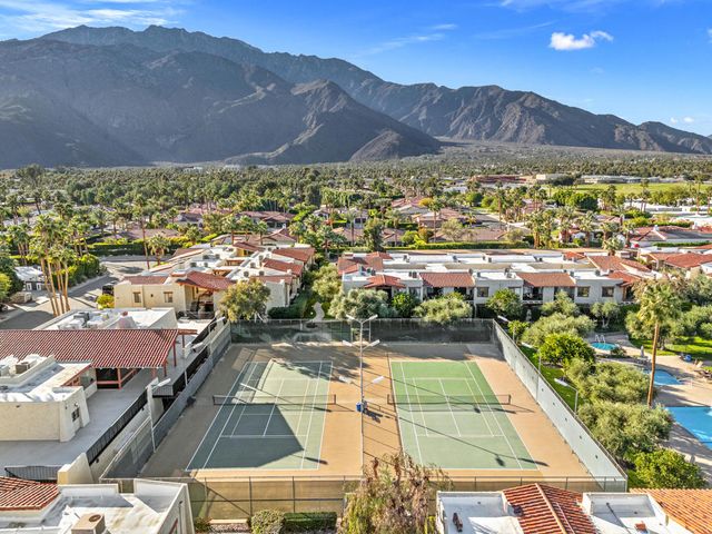 1407 N Sunrise Way 28, Palm Springs, CA 92262