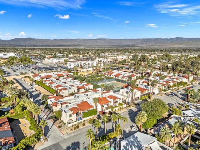 1407 N Sunrise Way 28, Palm Springs, CA 92262