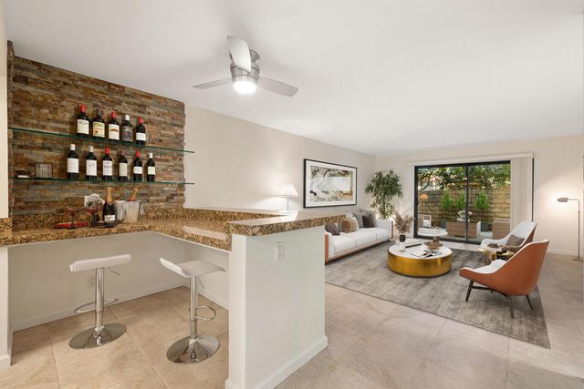 1407 N Sunrise Way 28, Palm Springs, CA 92262