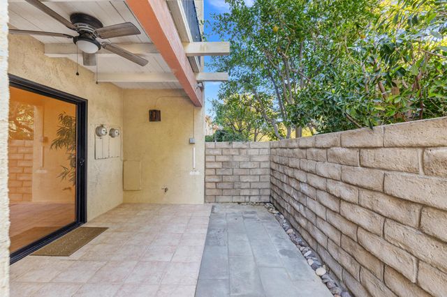 1407 N Sunrise Way 28, Palm Springs, CA 92262