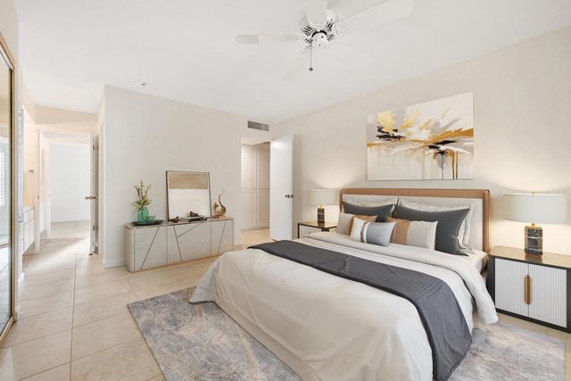 1407 N Sunrise Way 28, Palm Springs, CA 92262