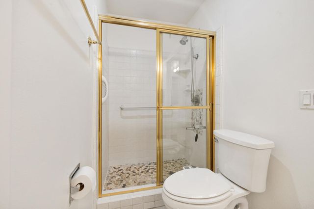 1407 N Sunrise Way 28, Palm Springs, CA 92262