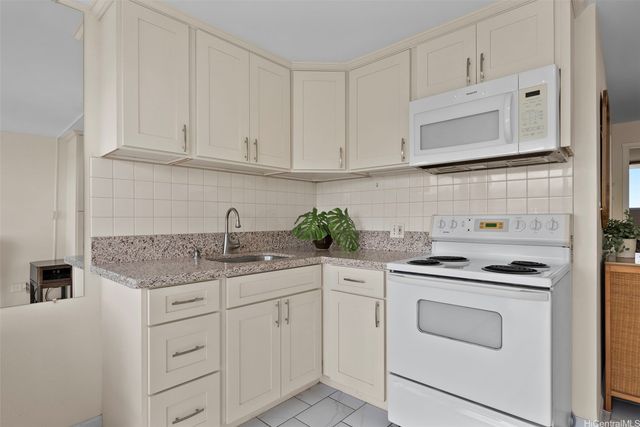 2211 Ala Wai Boulevard 3111, Honolulu, HI 96815