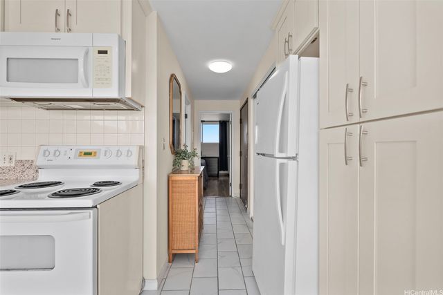 2211 Ala Wai Boulevard 3111, Honolulu, HI 96815