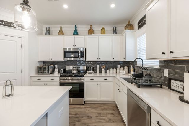 519 Morgan Meadows Way, Columbia, TN 38401