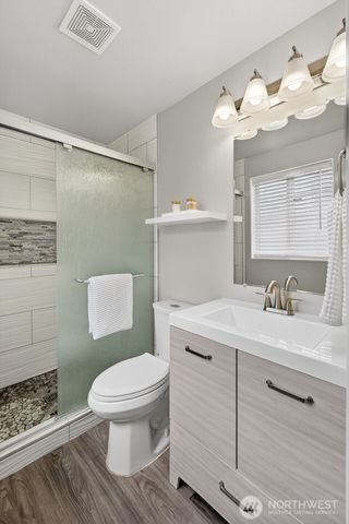 1212 N 12th Place, Mount Vernon, WA 98273