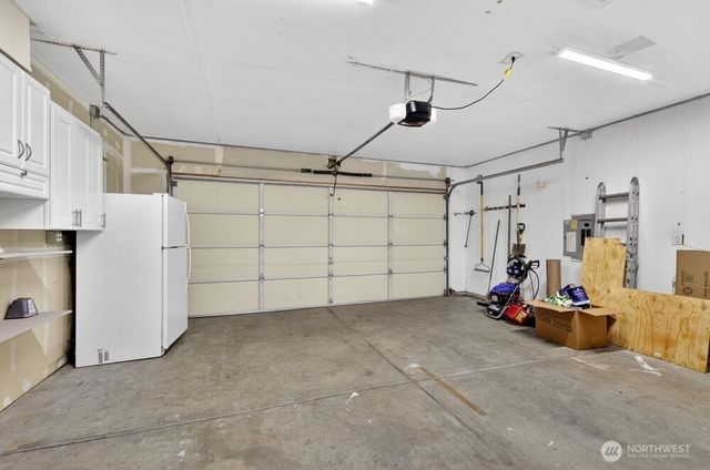 1212 N 12th Place, Mount Vernon, WA 98273