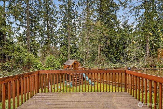 1212 N 12th Place, Mount Vernon, WA 98273