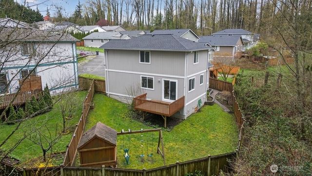 1212 N 12th Place, Mount Vernon, WA 98273