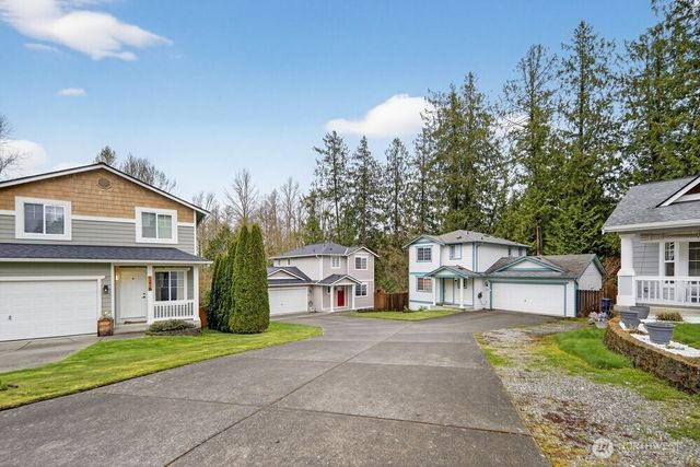 1212 N 12th Place, Mount Vernon, WA 98273