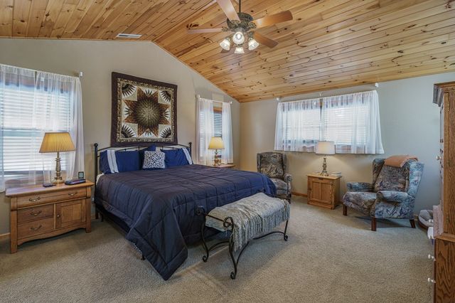 98 Dunrunnin Point, Murphy, NC 28906