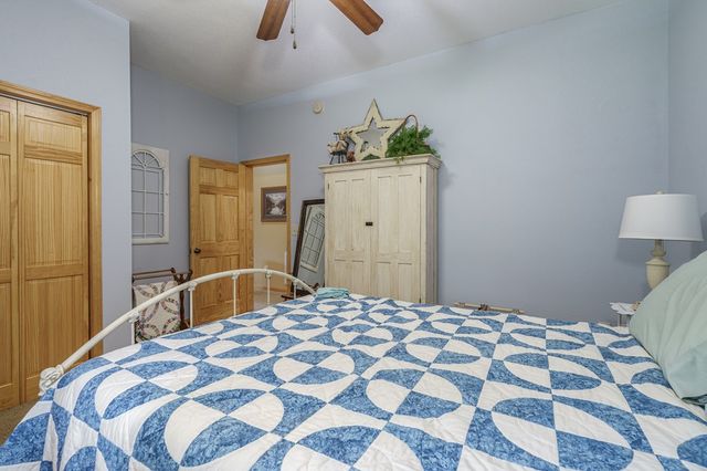 98 Dunrunnin Point, Murphy, NC 28906
