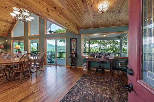98 Dunrunnin Point, Murphy, NC 28906