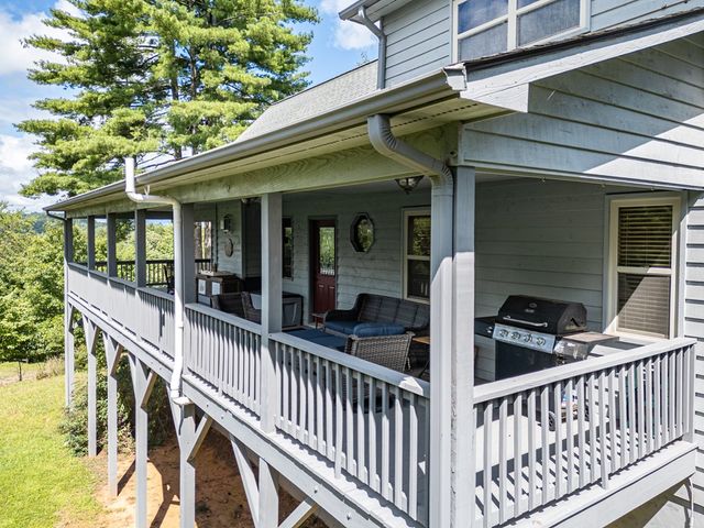 98 Dunrunnin Point, Murphy, NC 28906