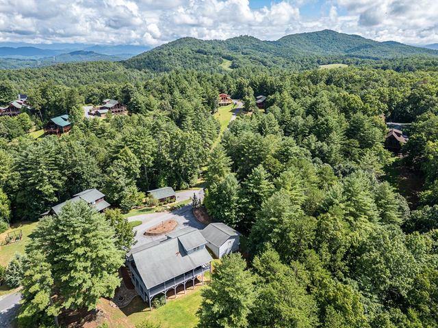 98 Dunrunnin Point, Murphy, NC 28906